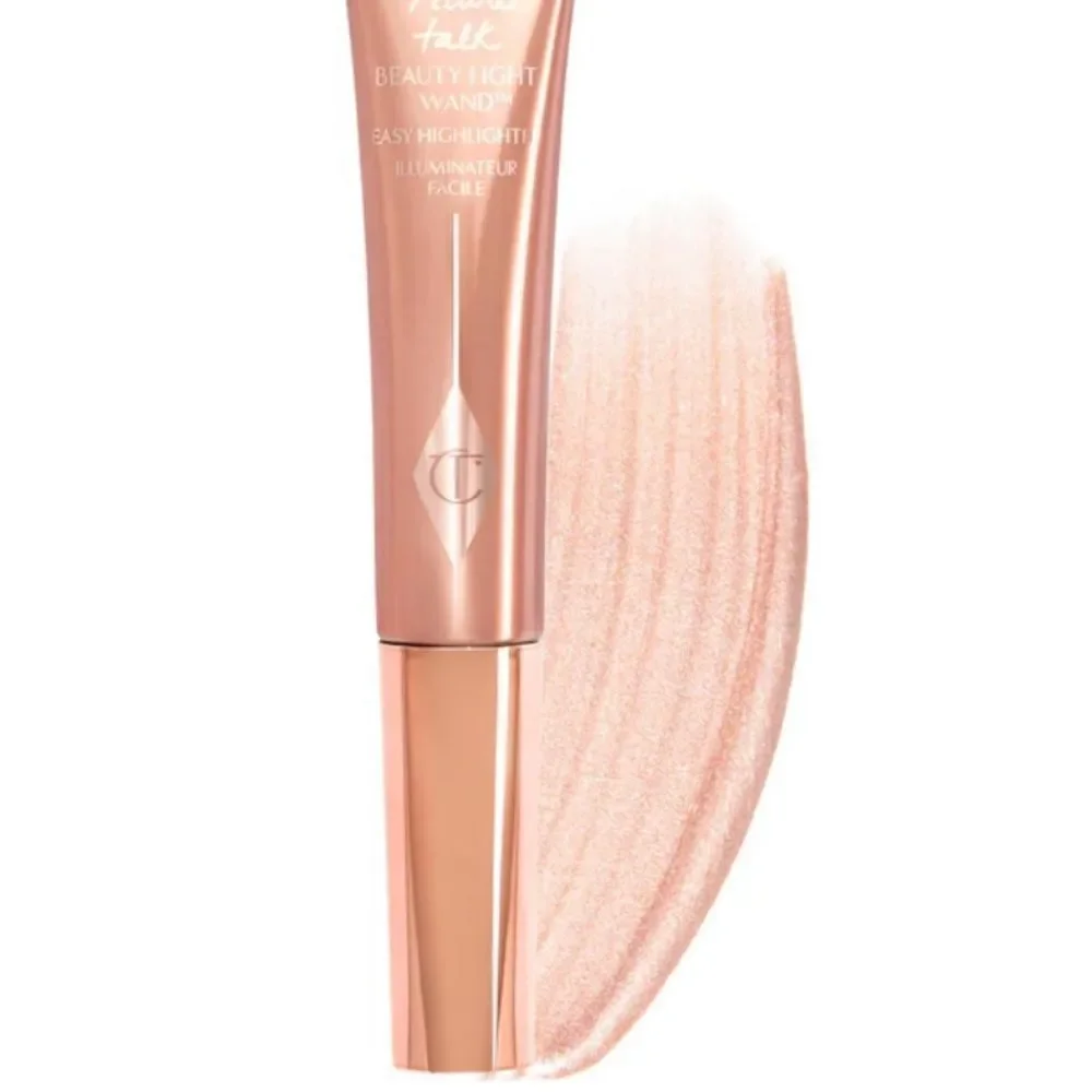 Charlotte Tilbury Beauty Highlighter Wand in pillow talk